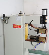駿崴點焊機廠家供應(yīng)標準滾焊機產(chǎn)品可通用行業(yè)標準